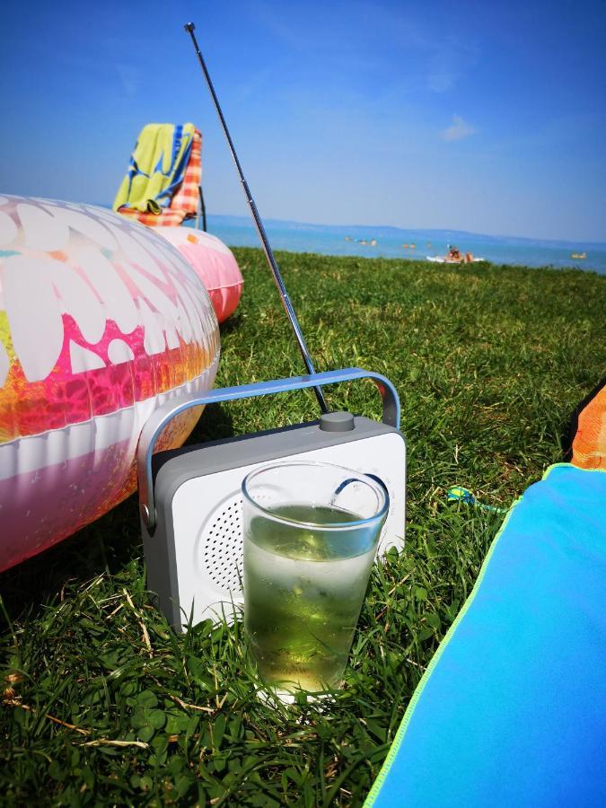 Eda Beach Apartman Шіофок Екстер'єр фото